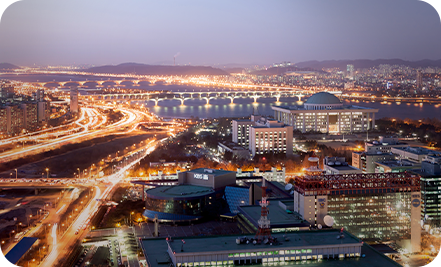 환경, 경제, 사회적분야에서 책임감 있게 행동합니다.